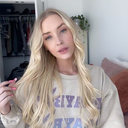 SwiftTaylo91600's profile picture. Thanks to my beautiful tit 😘❤ 😘