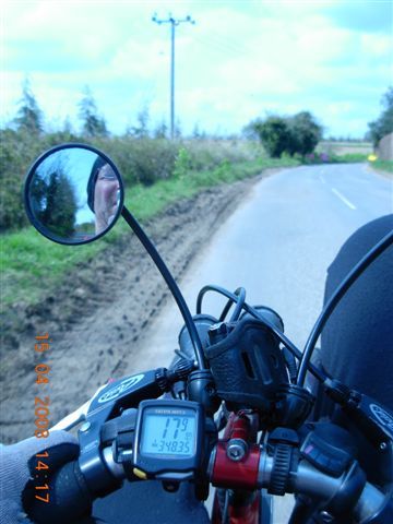 I'm interested in cycling, cycling through wild places and cycle mechanics.
Photos are on Instagram at bikedoc2