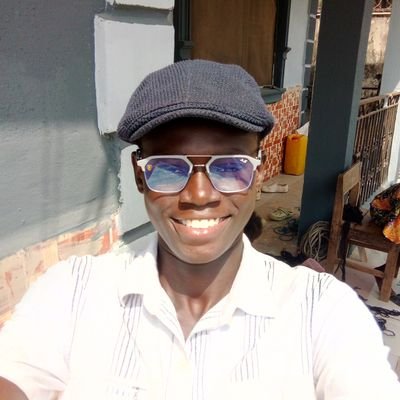 DAkinbulumo's profile picture. Content creator