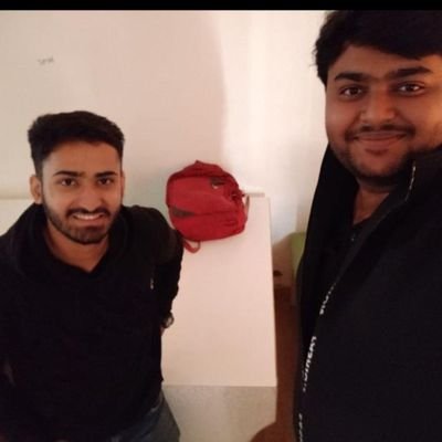 _rahullakhanpal's profile picture. 