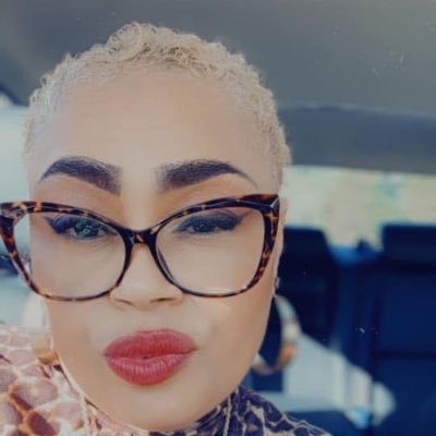 GeorgiaPeachRee's profile picture. Administration Assistant , Parent to Carlos and London ♥️, God follower, and in my 💰