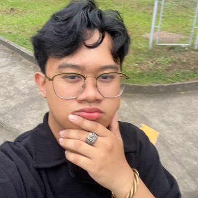 LesterClydeP's profile picture. feel the rain on your skin~