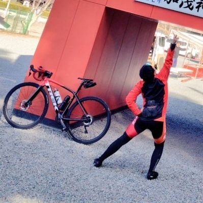 不定期休限定☆介護士🐷ぶひ🚴ラー。ダウンヒルびびり😱。ブルベ4年生。車中泊と自転車コンボで旅がしたいゾ🤔