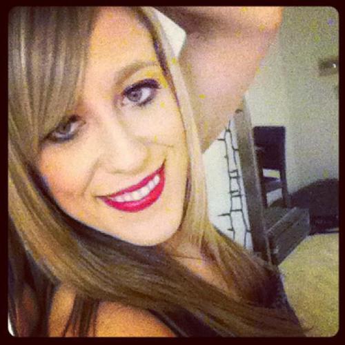 Senior Account Manager at TwtMob | Social Media Guru, Entertainment Seeker, Fitness Fanatic, Web Designer, Veggie Eater, Music Lover, Doggie Mommy.