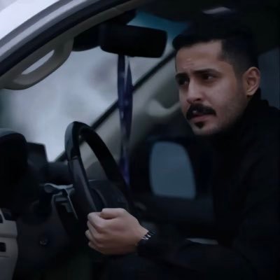 غلاتك بقلبي شيء يطغى عن التشبيه كيف اوصفك والوصف يعجز به لساني 🩶!