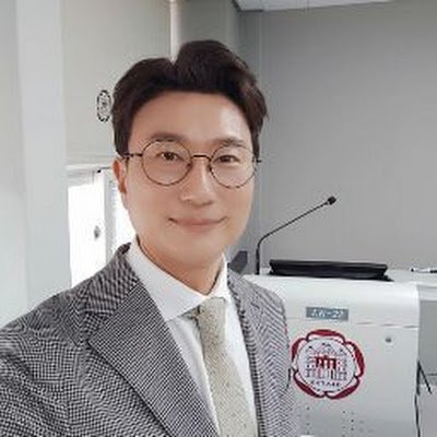 DrKwanjung's profile picture. 자연 애호가 🏞️
여행을 좋아합니다 ✈️
삶의 픽셀과 순간을 포착하기 🖼️
사진작가 📸
최고를 찾는 버거 애호가 🍔
평생의 푸디 😋