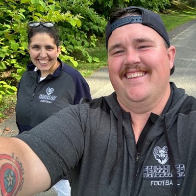 PE Teacher @ Rensselaer City Schools Offensive Coordinator and Baseball coach, SUNY CORTLAND 15’ 17’ 🐉 Paddy from Schenectady for the Radio Crew #TheCompany