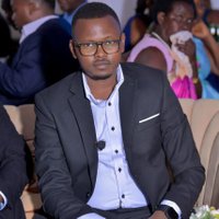ce professeur rebelle (@amanya92) 's Twitter Profile