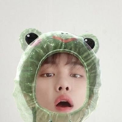 amiluviee's profile picture. let's be moots ! 🎱 for BTS : ENHA : SVT