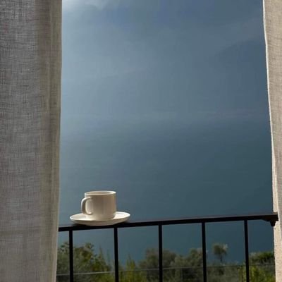 realHemat's profile picture. Journalist