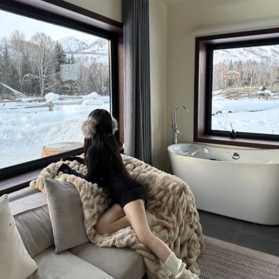 I9ily's profile picture. 𝖡𝖾𝖺𝗎𝗍𝗒 𝗂𝗇𝖿𝗈🌬️🫧💘✨