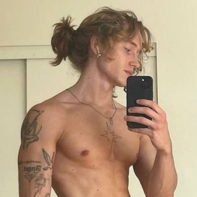 BoyslutHB's profile picture. 18+ | 24 | UK | Needy faggot slut for tiktokers and celebs                                             

DMs open for the dirtiest, kinkiest, gooniest messages