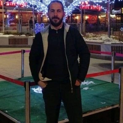 isa_ozer92366's profile picture. Slm