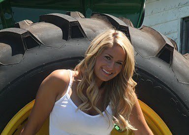 apriljw10's profile picture. 