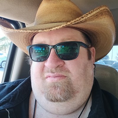 HendonRuss36018's profile picture. 
