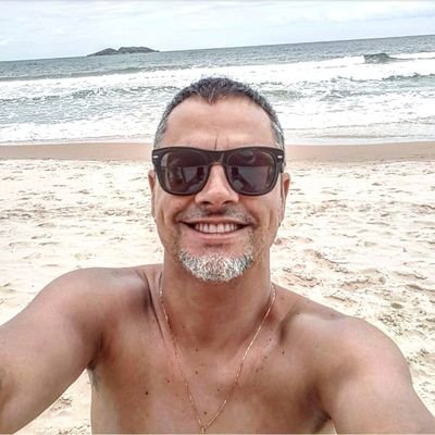 Um aquariano que ama a vida e a Sociedade Esportiva Palmeiras. 💚🤍❤️