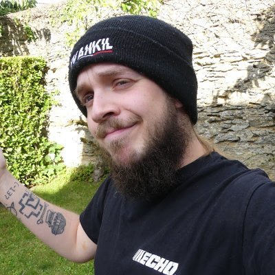En stream tout les jours entre 0H00 et 23H59 sur twitch ! Rejoins moi !