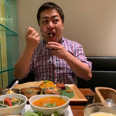 ex.FUNNY PAQ 。今は大阪でmeronberryというユニットは継続しつつ、東京での活動で2025年リンク先のバンド始まります。サラリーマンを25年ほど、今は映像屋?2013年からお江戸に。2022年夏から八王子