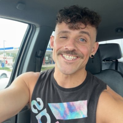 Mr_Doo22's profile picture. Yoga, traveling, and nudity! (18+ please). Happily married to @kind_ofabig_dyl