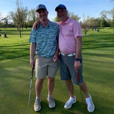 hawkpapersizors's profile picture. Dad. Husband. I sometimes make some bets 💰. I golf once in a while 🏌️‍♂️.  My fav team is the one that I have the 💵 on today.
