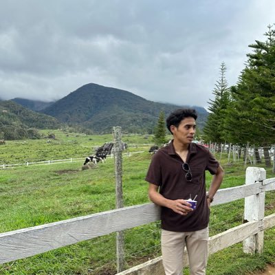 __puza's profile picture. it’s easy, but people choose to make it harder