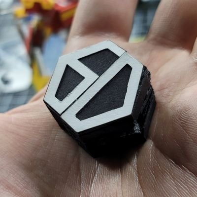 変身ロボットコンテンツクリエイター
변신로봇 컨텐츠 크리에이터
/ 현재 학교 졸업작품 준비 중 / https://t.co/T8hizX084a
sixdimensionlabs@gmail.com