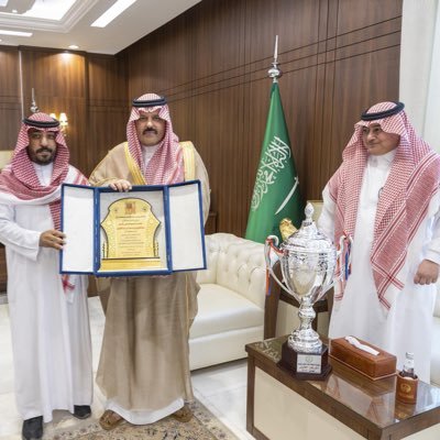 رئيس مركز الصم الرياضي بمنطقة حائل #صم_حائل 🏆 الحساب الرسمي مركز الصم رياضي بحائل للتواصل👇🏻📩 haildeaf@gmail.com