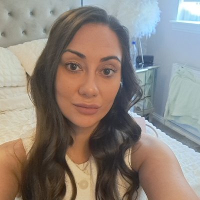 Lynne1149882's profile picture. 