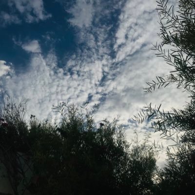 انا لطيفة كالطافة الغيوم ..🤍