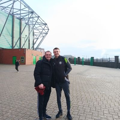 I follow Celtic FC, a club like no other. I also love to watch gaelic football.
Any views/opinions/ likes/retweets are of a personal nature.