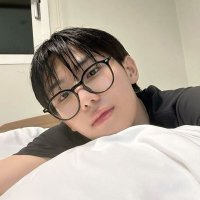 ★ (@chenidans) 's Twitter Profile