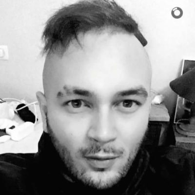 romane__21_'s profile picture. gamberge