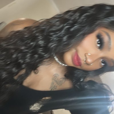 ♡ Profile