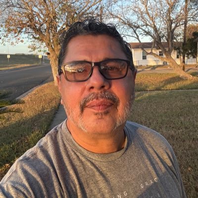 KennethInTexas's profile picture. single,I love music and reading, no fucking DM’s Ohio State #voteblue #KamalaPresident