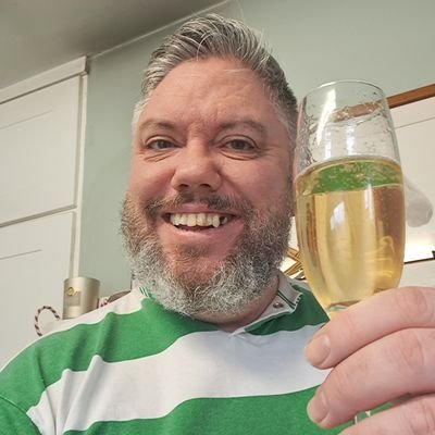 DerekMelia5's profile picture. Dubliner, living in Galway.