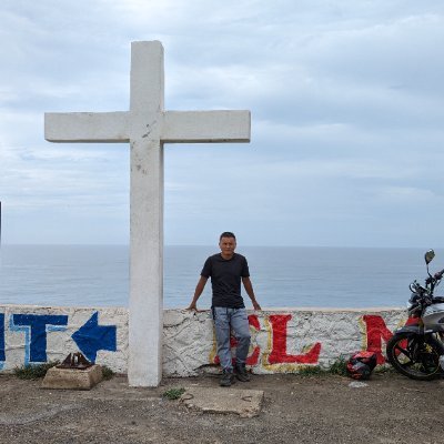 Binyaamem7's profile picture. 解体中国,唯一出路