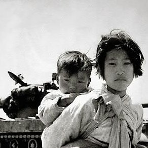 🌍 전 세계의 밈, 일상 속 흥미로운 순간들, 그리고 전쟁과 사고의 현실을 담아냅니다.
유머와 경각심, 정보와 공감을 한곳에서 만나보세요.
해당 계정은 사고 영상 및 민감한 콘텐츠를 포함하고 있습니다. 시청에 주의하시고, 불편하신 분들은 클릭을 삼가주세요