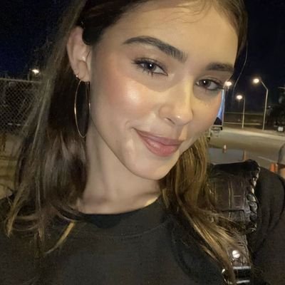 mia_miller340's profile picture. 22y
ADM💌psic💌