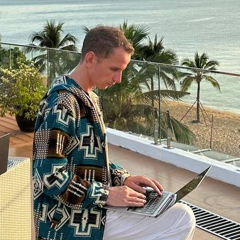 AI & Web3 Architect/Engineer, Radical Optimist, Libertarian | ZuThailand
$ORACLE https://t.co/fWigLgHfG7