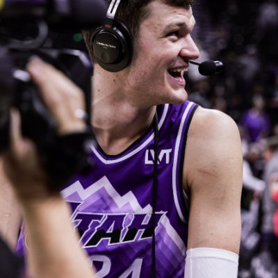 #1 Walker Kessler fan
#TakeNote #TusksUp
(Parody)