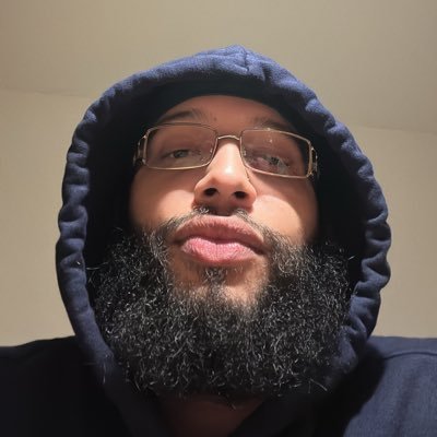 lookin4hotwings's profile picture. Htx | #LLM | 🍎