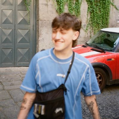 alexbredbury's profile picture. 🇵🇸