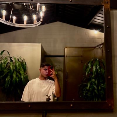 Tomas_cl_'s profile picture. 