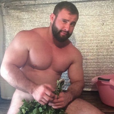 thickboyporn's profile picture. Thick guys, beards and brother kinks 🥵