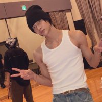 윈 (@wlnnxz) 's Twitter Profile