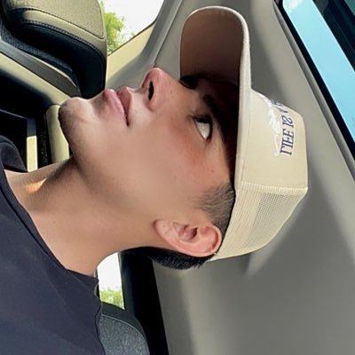 mxnroyda's profile picture. Me aburro