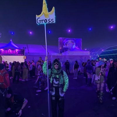 J_Flo_33's profile picture. Dazed and Confused and Crying and Screaming