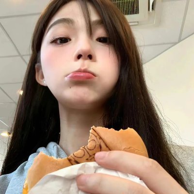 Kevigdmme's profile picture. 爱情从不妥协，生活从不将就，既能高冷独立，亦能在欲望中找到热烈与满足，恣意地享受每一个无拘无束的瞬间。私信只回复🚪，🚪200＋qq发红包。不过🚪还问东问西，直接拉黑（不信你试）。