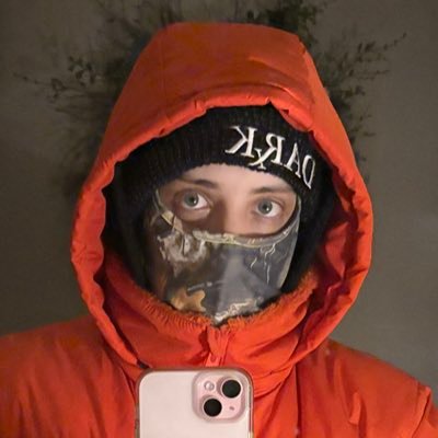 dustinmontanna's profile picture. Your neck width is your net worth