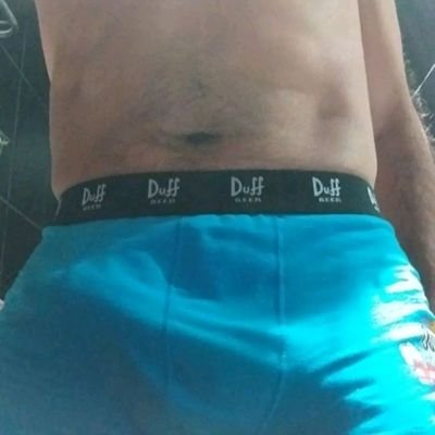 Hombre morboso y curioso adentrándose en el mundo liberal. Cuenta abierta a todo tipo de fantasías y experiencias porque a esta vida hemos venido a disfrutar 😉